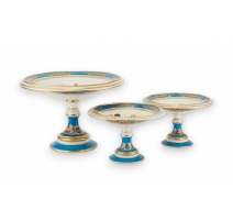 Suite de 3 présentoirs en porcelaine de Paris