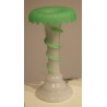 Paire de vases cornets en opaline blanche et verte