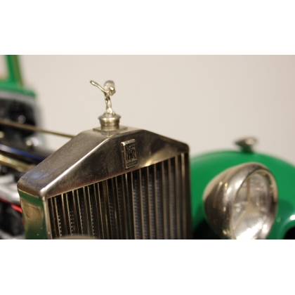 Scale model of a 1933 Rolls-Royce Ambassador
