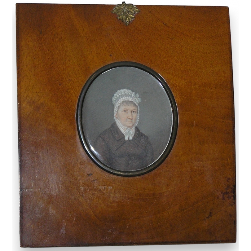 Miniature portrait, ‘Woman’. at  Moinat SA  – Antiques and home décor