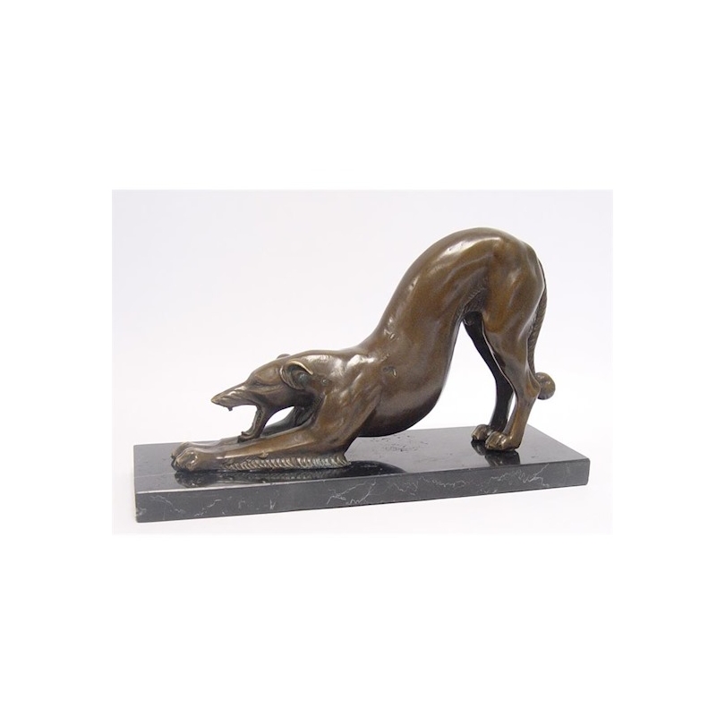 Bronze Borzoï s'étirant, socle en marbre noir