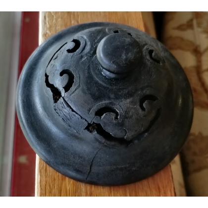 Chinese wooden jar lid
