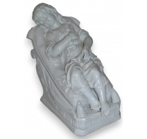 Sculpture "Enfant dormant".