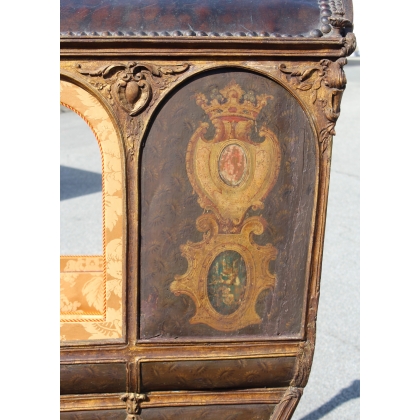 Chaise à porteurs décor aux armes