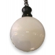 Lustre boule en opaline blanche