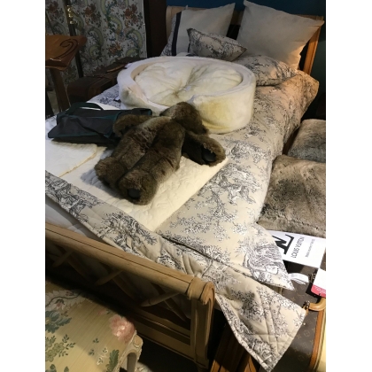 Cadre de lit style Directoire en cerisier brut