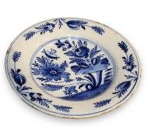 Assiette en faïence de Delft "Fleurs"