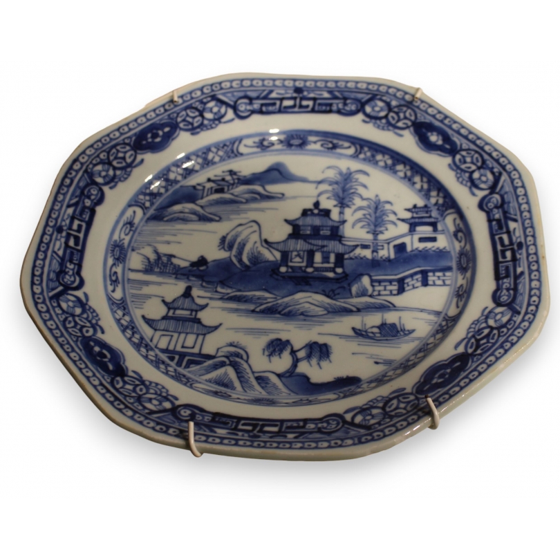 Assiette octogonale en porcelaine chinoise