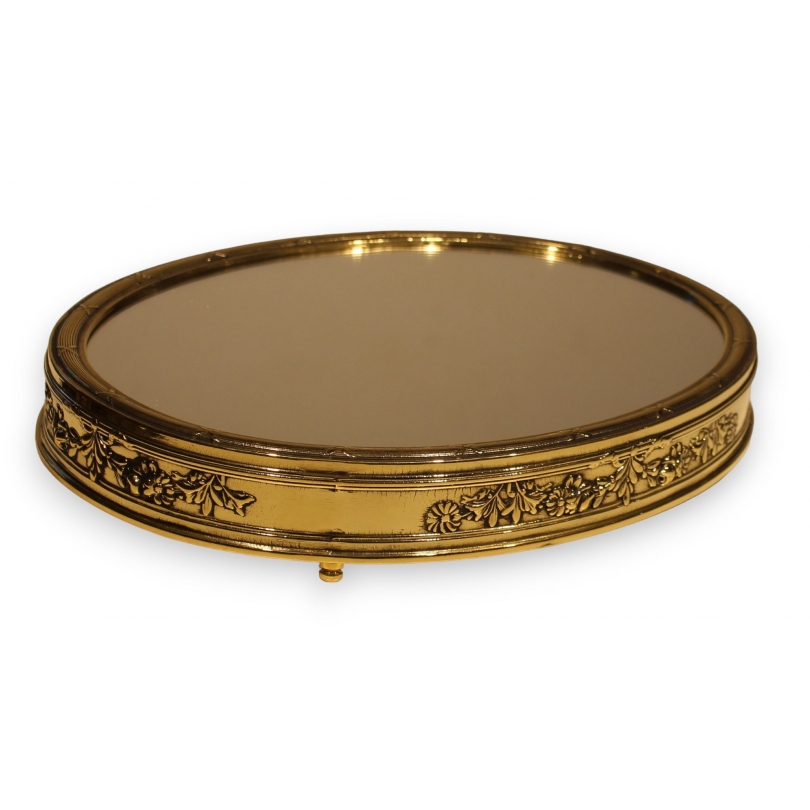 Oval mirror tray in polished brass