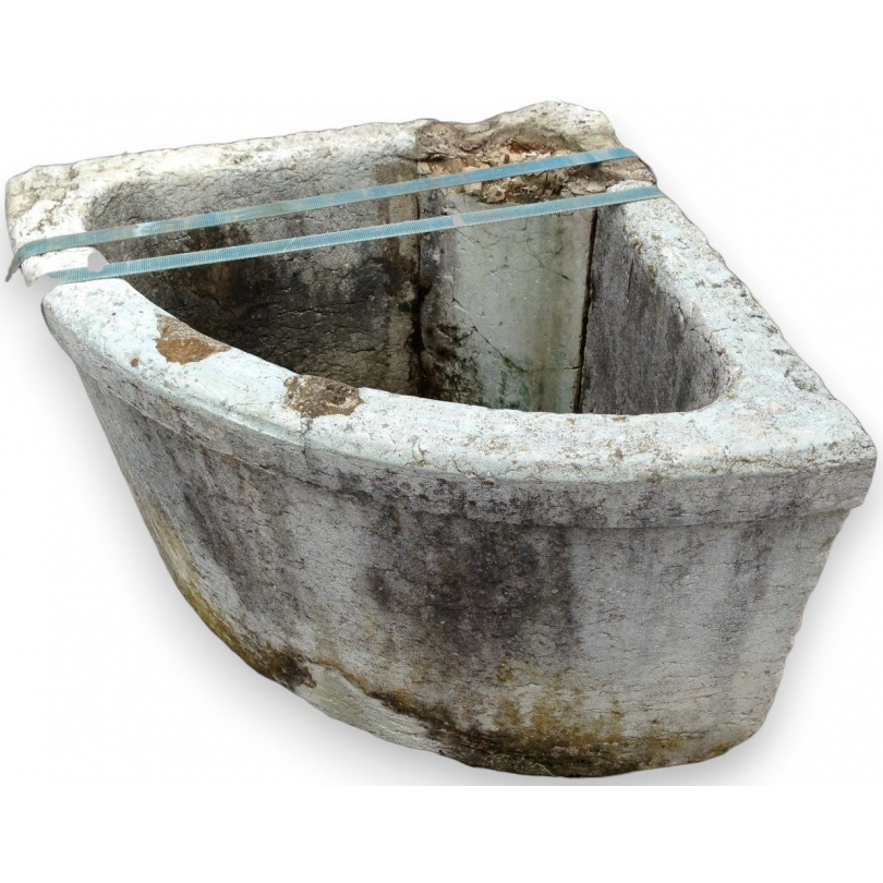 Water trough rounded corner