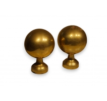 Paire de boules d'escalier en laiton