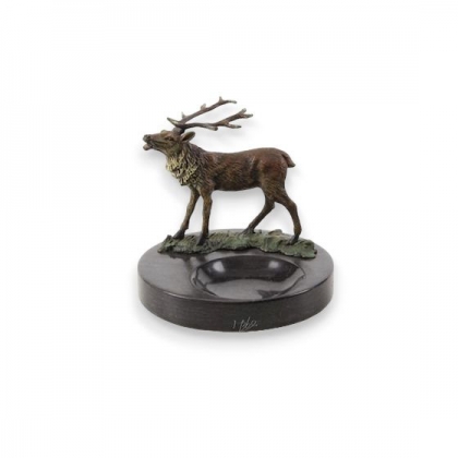 Cendrier orné d\'un Cerf en bronze peint à froid