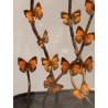 Globe de papillons oranges