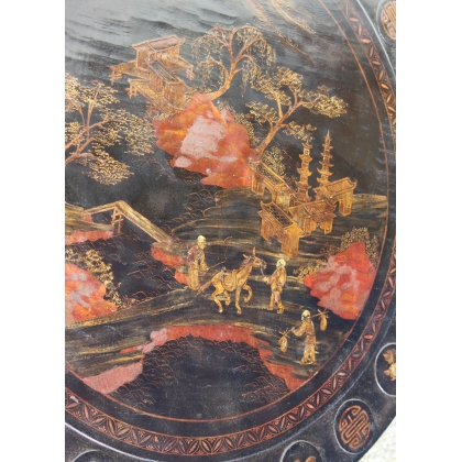 Table basse ronde chinoise en laque noire