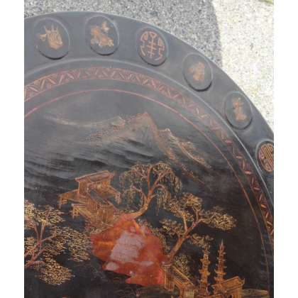 Table basse ronde chinoise en laque noire