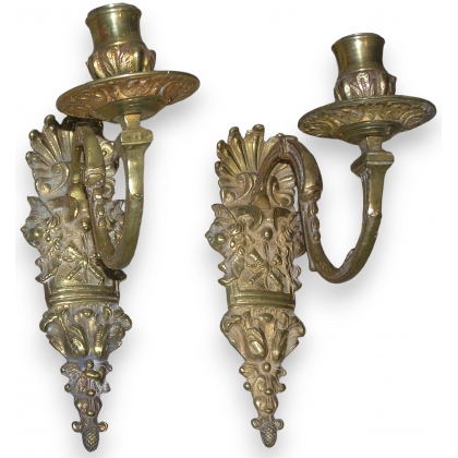 Pair of Louis XIV wall lights. By Moinat SA – Antiques and home décor