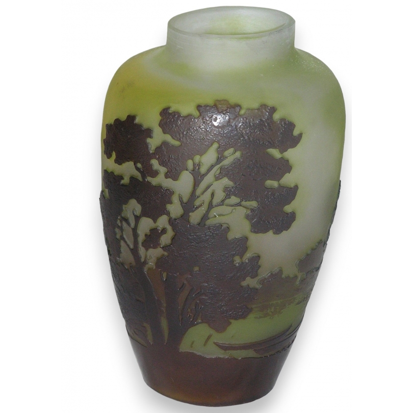  Vase ovale de GALLE. sur  Moinat SA  - Antiquités décoration