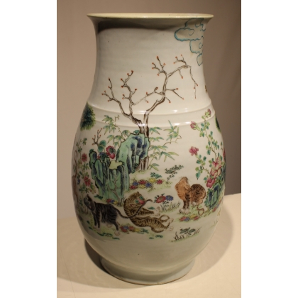 Grand vase en porcelaine décor tigre