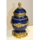 Paire de pots-pourris style Louis XVI bleus