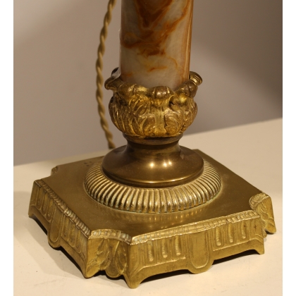 Lampe colonne en agathe et montures en bronze