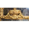  Miroir Louis XVI, fronton cassolette. sur  Moinat SA  - Antiquités décoration