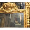  Miroir Louis XVI, fronton cassolette. sur  Moinat SA  - Antiquités décoration