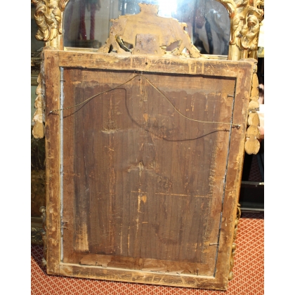  Miroir Louis XVI, fronton cassolette. sur  Moinat SA  - Antiquités décoration