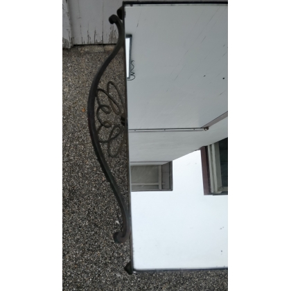 Iron and mirror sideboard on castors