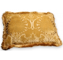 Coussin Torcello avec marabout en soie beige