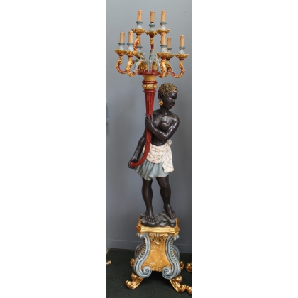 Paire de chandeliers aux maures à 9 lumières