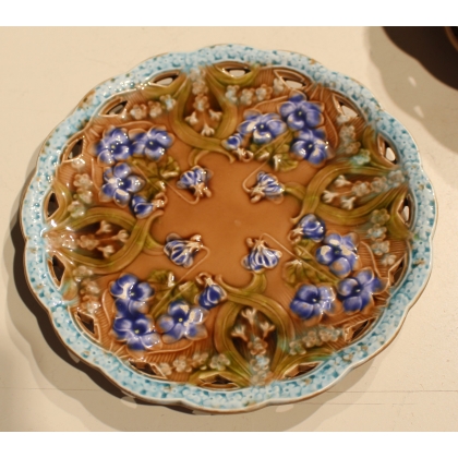 Plat de service et 6 assiette en faïence V B S