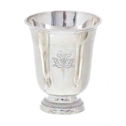 Timbale tulipe en argent