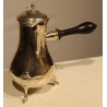 Cafetières piriforme tripode en argent