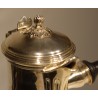 Cafetières piriforme tripode en argent