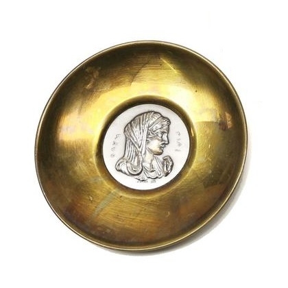 Coupelle à motif Olympe par LALAOUNIS