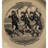 Assiette \"Proverbes et militaires\" de GIEN