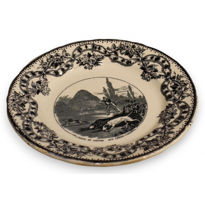 Assiette \"Chasse au lièvre\" de J. VIEILLARD