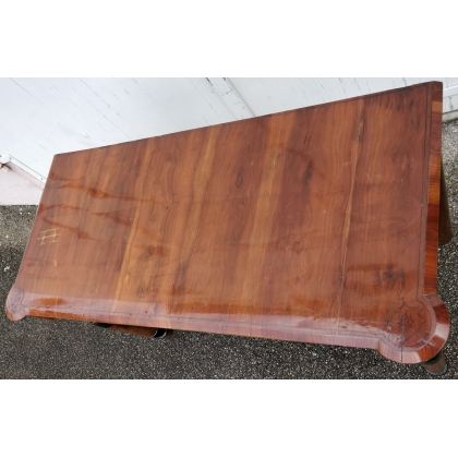 Lombard console table in walnut