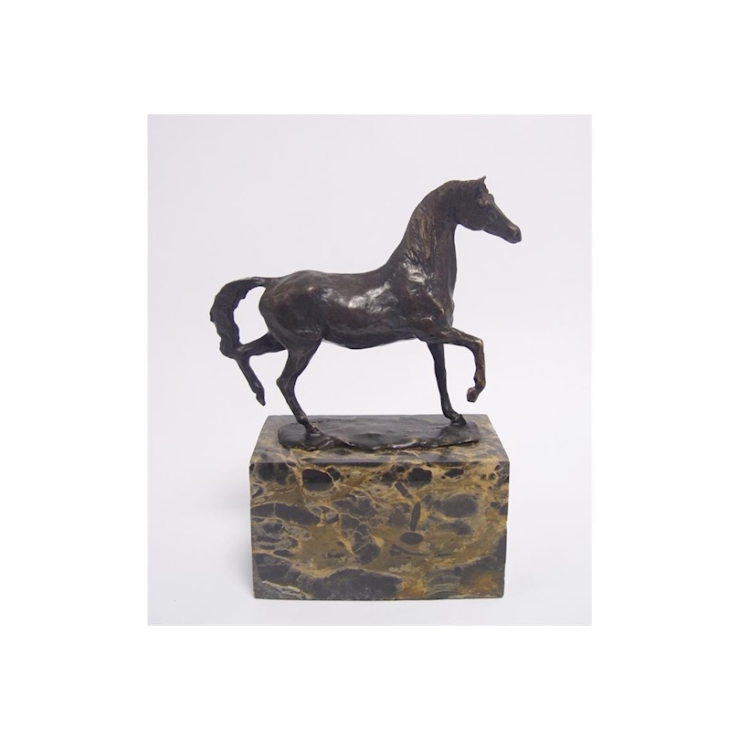 Bronze Cheval trottant socle en marbre noir