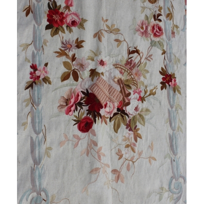 Portière en tapisserie d'Aubusson décor fleurs