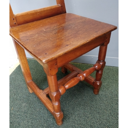 Chaise Lorraine, pieds tournés