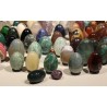 Collection de 85 oeufs en pierre dure