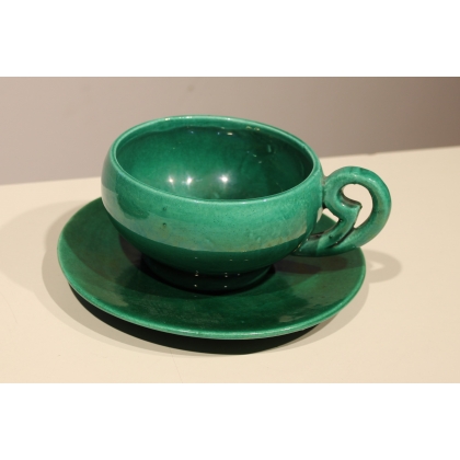 Paire de tasses en faïence de Vallauris