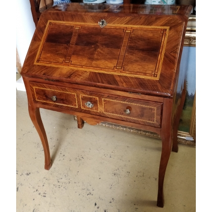  Bureau dos d'âne. sur  Moinat SA  - Antiquités décoration