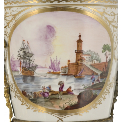 Paire de cache-pots en porcelaine à décor peint