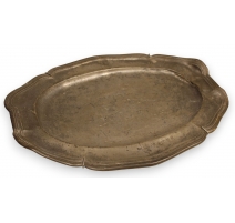 Plat ovale en étain
