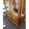Vitrine style Louis XVI en noyer