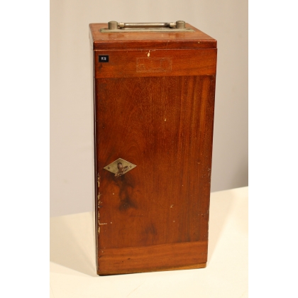 Microscope marqué F. Koristka, Milano, No. 6621