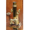 Microscope marqué F. Koristka, Milano, No. 6621