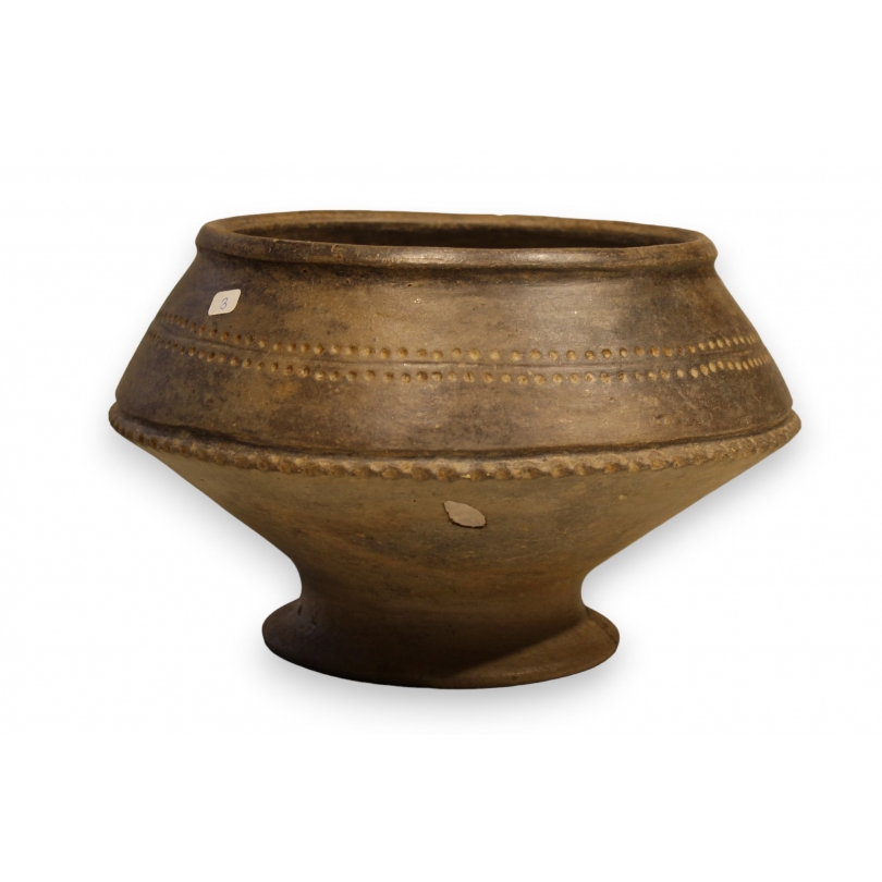 Pre-Columbian terracotta cup